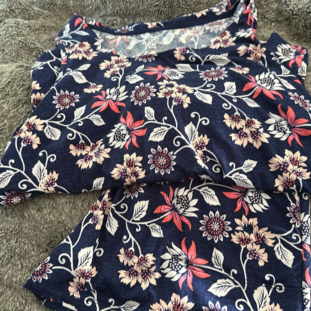 Croft & Barrow pajama set. Medium